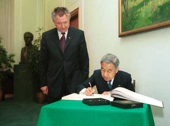 Rozmiar: 17016 bajt�w