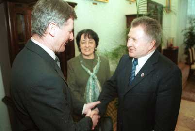 Rozmiar: 19087 bajt�w