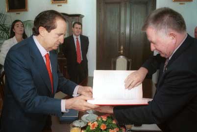 Rozmiar: 19758 bajt�w