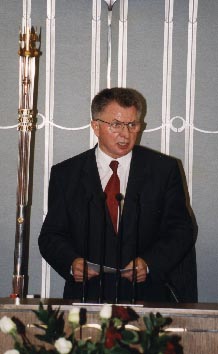 Marsza�ek Senatu  Longin Pastusiak