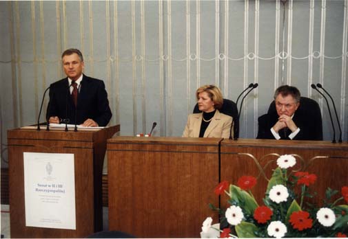 Rozmiar: 32723 bajt�w