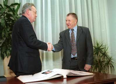 Rozmiar: 22132 bajt�w