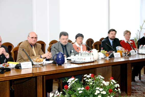 Rozmiar: 39405 bajt�w