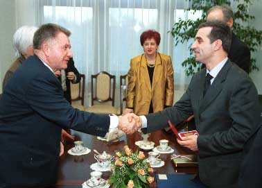 Rozmiar: 25187 bajtów