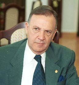 Minister Didier Opertti Badan