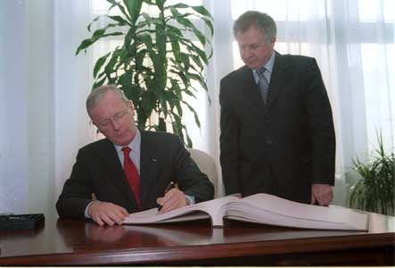 Rozmiar: 23241 bajtów